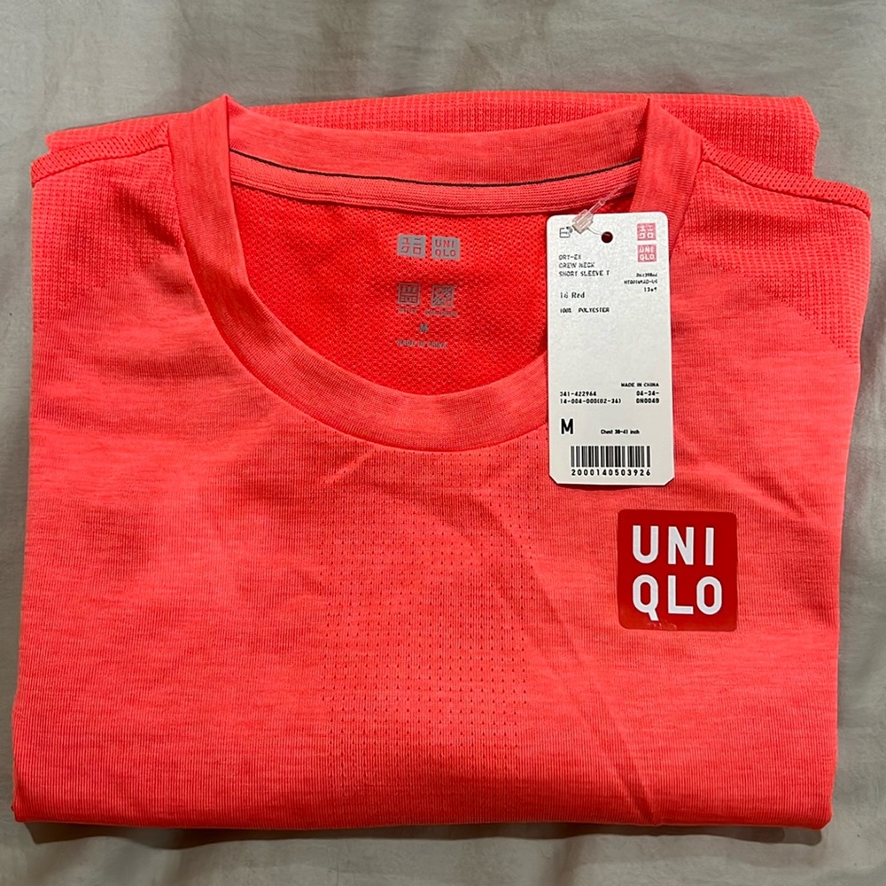 Uniqlo Dry Crew Neck Shirt